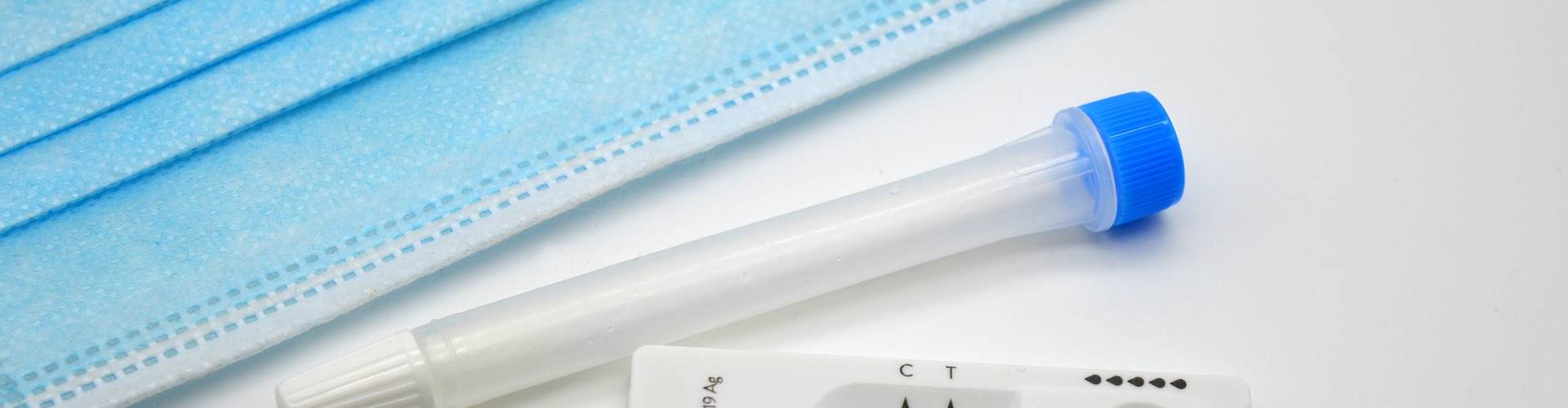 Corona - Test mit Maske 